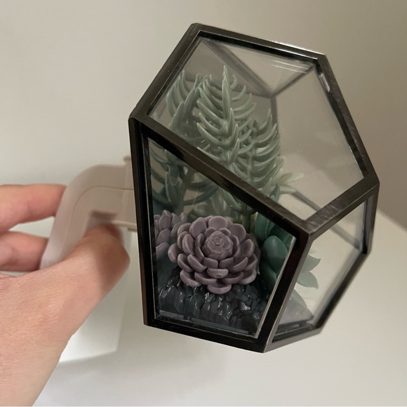 Bath & Body Works Wallflower Plug In - Picture 3 of 14